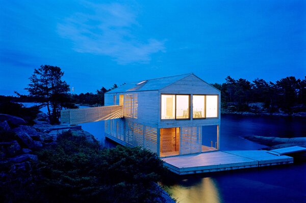 Floating House-11-1 Kind Design